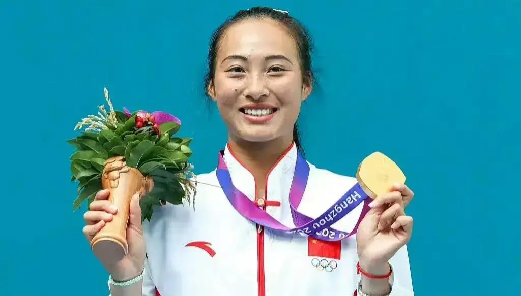 郑钦文——巴黎奥运网球场上的中国骄傲！